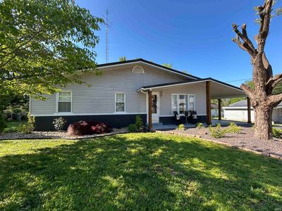 907 E Mona St, Petersburg, IN, 47567