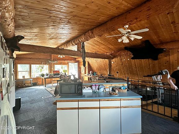4th image of 1015 Pringle Rd