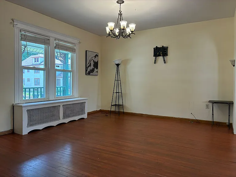 51 Nesbit Ave — Photo 8