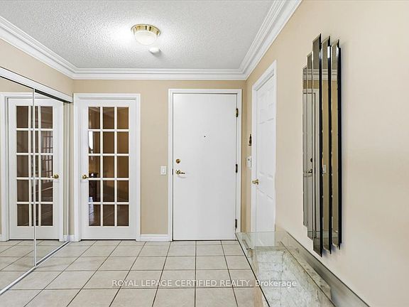 4th image of 25 Kingsbridge Garden Cir #1118