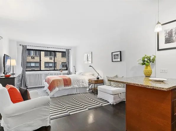 16 W 16th St APT 11KS, New York, NY 10011