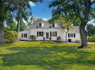 6001 Green Pond Rd, Easton, PA 18045