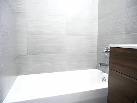 Rented by Premier Metro Realty Corp | media 5