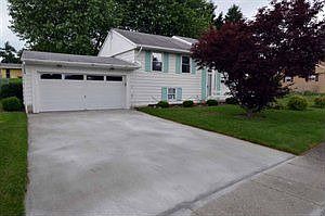 2nd image of 213 Weller Ave