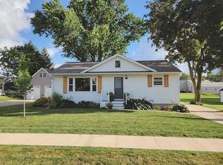 129 Church St, Fairfax, IA 52228