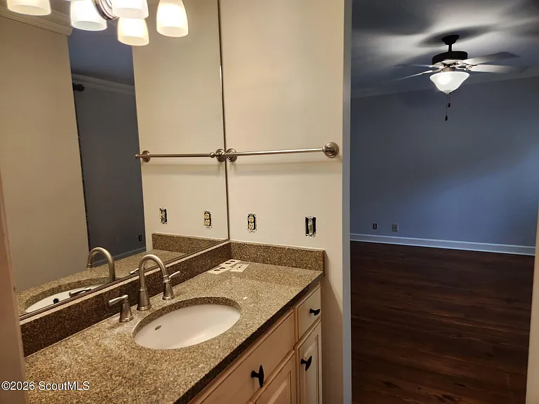 103 Mews Cir — Photo 16