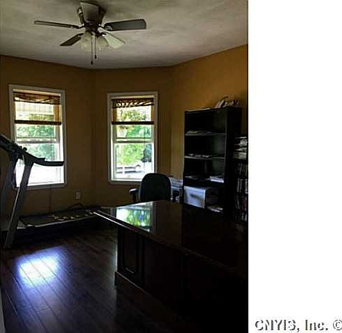 2nd image of 1342 W Roache St