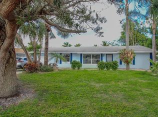 1099 Oleander Rd, Lake Worth, FL 33462