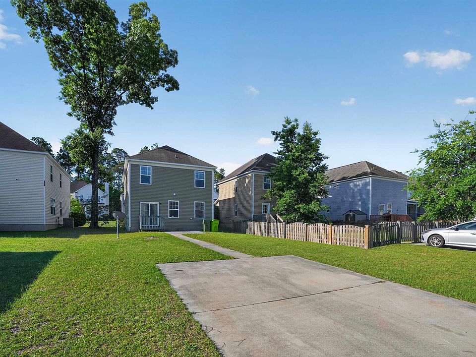 1st image of 303 Bassett Loop