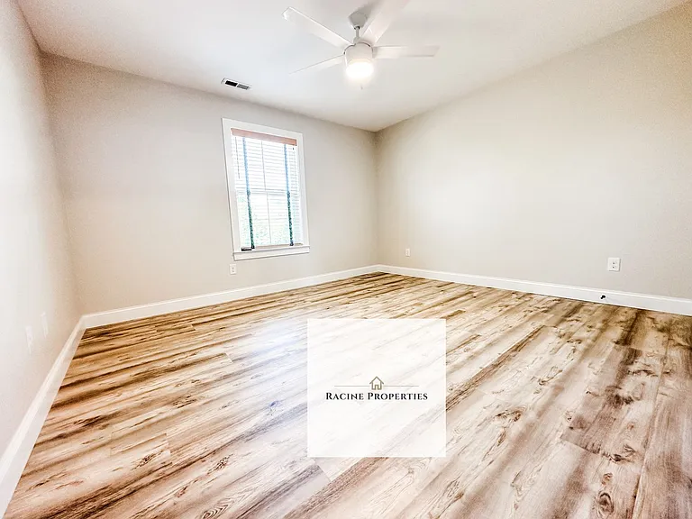 27 Carriage Dr — Photo 9
