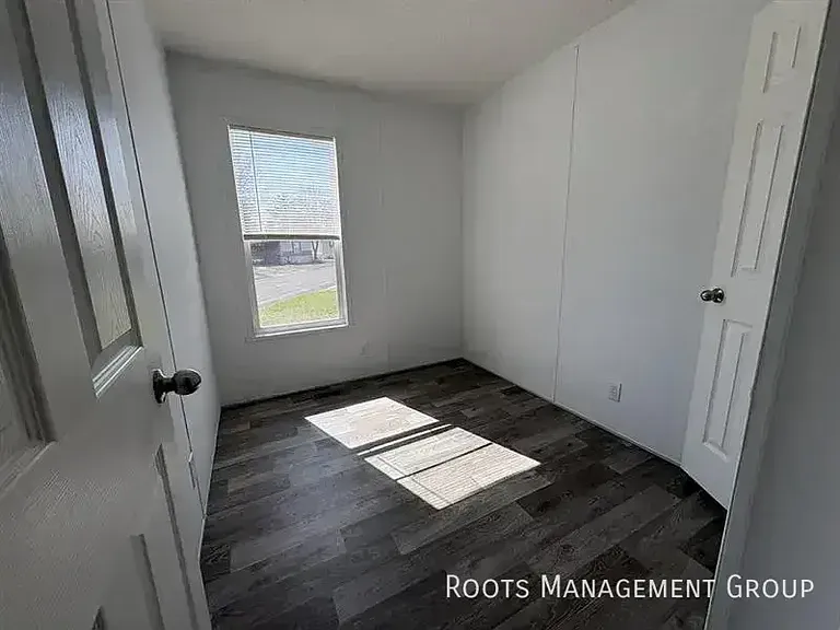 666 S Bluff St #746 — Photo 9