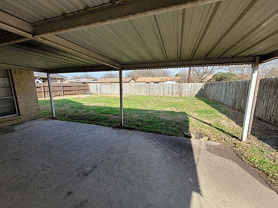 5th image of 1109 Carmody Dr