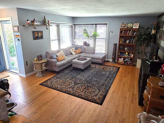 2nd image of 10308 S 51st Ct