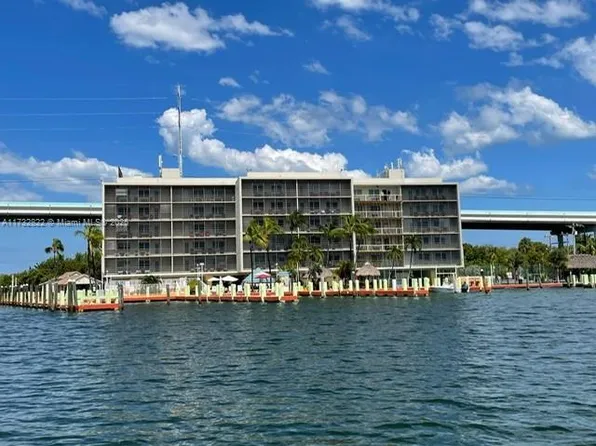 1800 NW 24th Ave APT 510, Miami, FL 33125