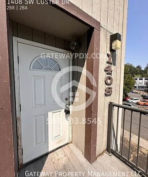 1408 SW Custer Dr — Photo 6