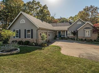 1602 Strecker Woods Ct, Ballwin, MO 63011