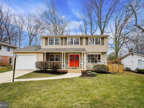 10113 Cardinal Rd, Fairfax, VA 22030