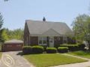 9622 Cardwell St, Livonia, MI 48150