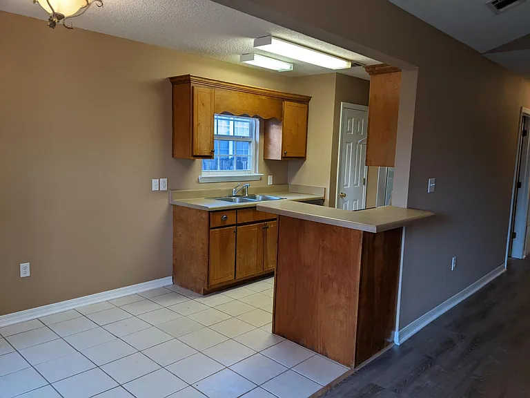 2949 McCarty Ave — Photo 9
