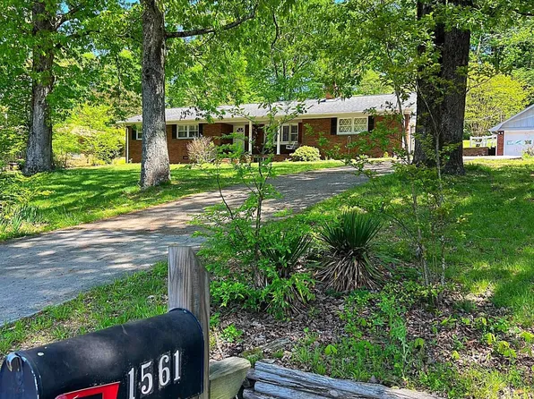 1561 Bob Jones Rd, Scottsboro, AL 35769