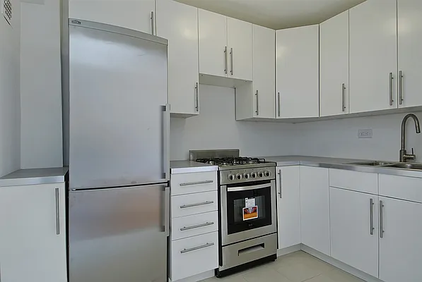 Sold by Corcoran | media 8