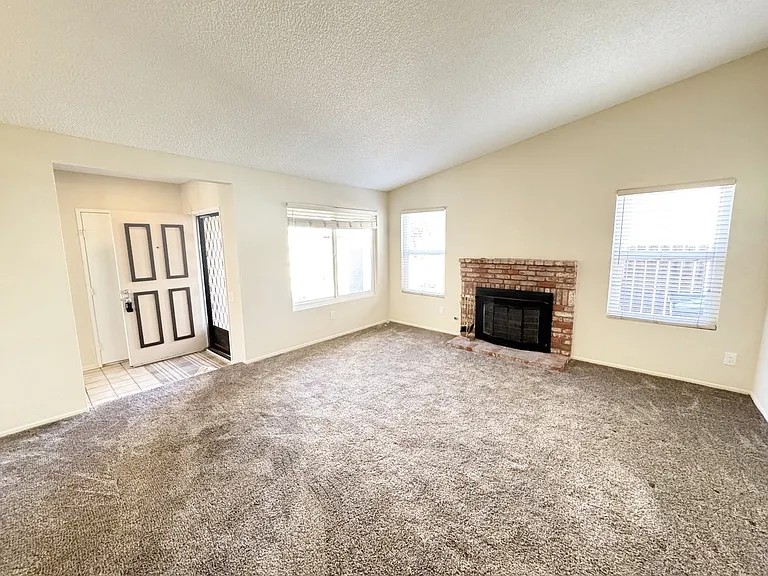 126 Jericho Circle Gln — Photo 5