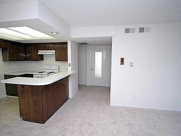 3rd image of 11126 Acama St #2