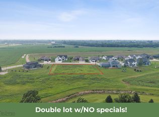 410 Tessa Dr, Moorhead, MN 56560