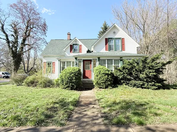 303 E Porter Ave, Chesterton, IN 46304
