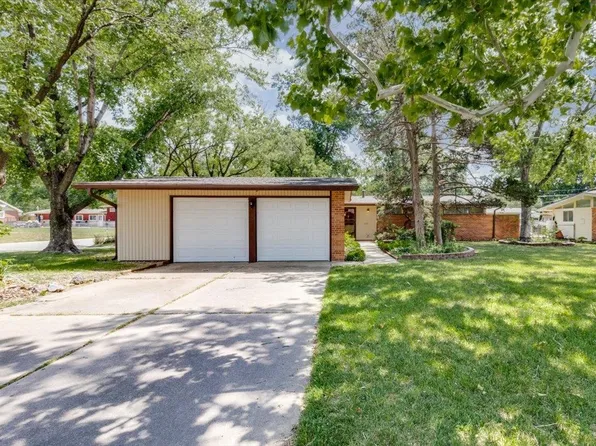 826 N Crestline Ave, Wichita, KS 67212