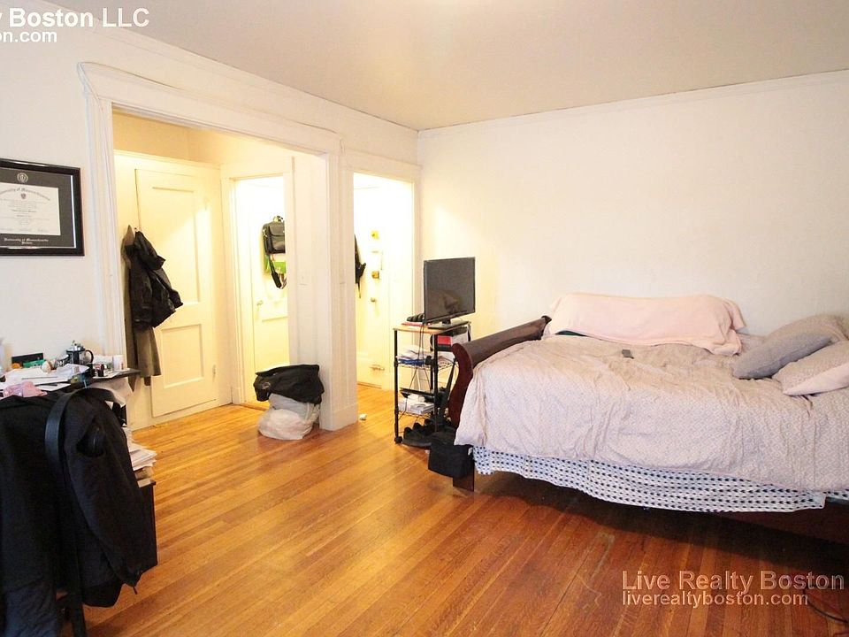 2nd image of 88 Washington St APT 27R