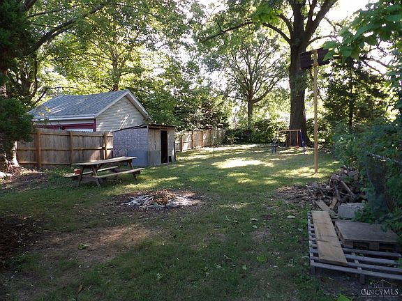 4th image of 1022 Benz Ave