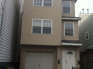 431 S 10th St #2, Newark, NJ 07103