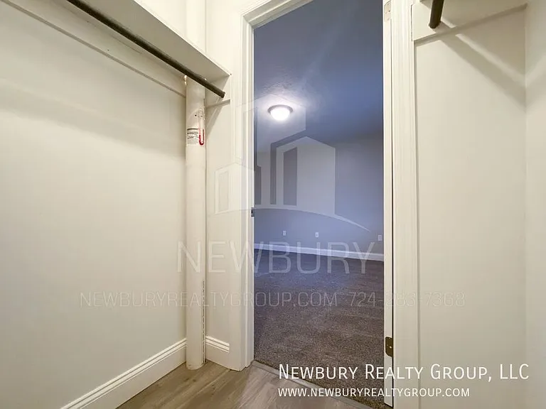 25 Sunbury Est — Photo 16