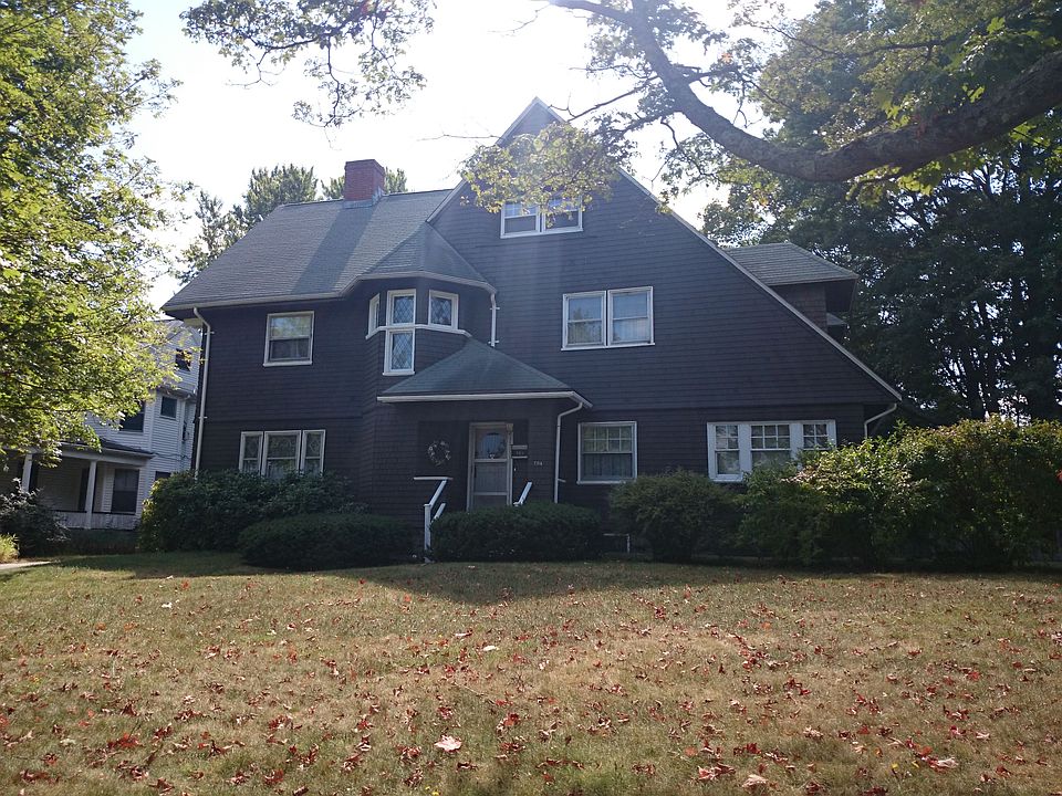 2nd image of 704 Washington St