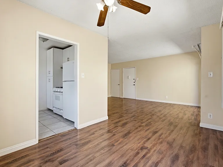 1475 S Wooster St #4 — Photo 20