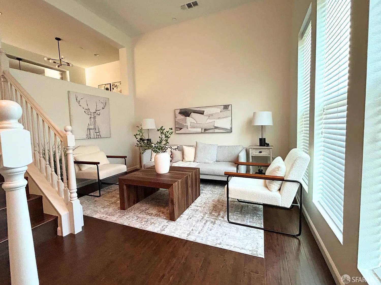 3 bed, 2.0 bath, 1359 sqft, $4,295 — Photo 2