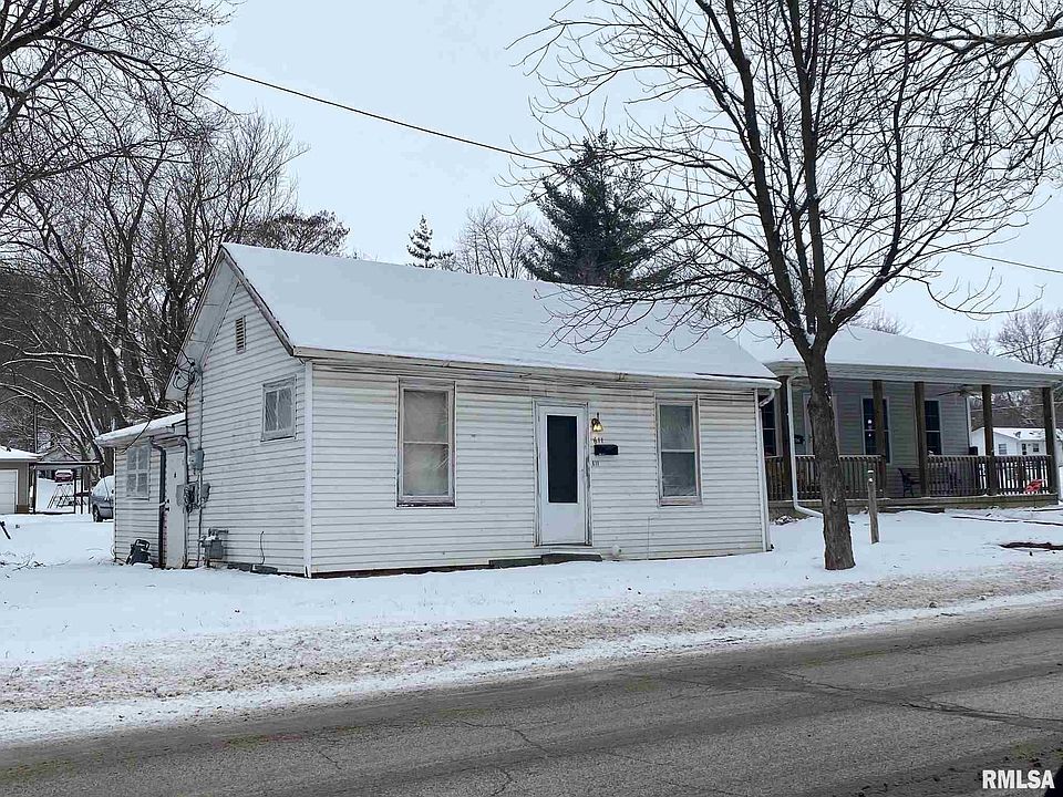 1st image of 611 N 6th St