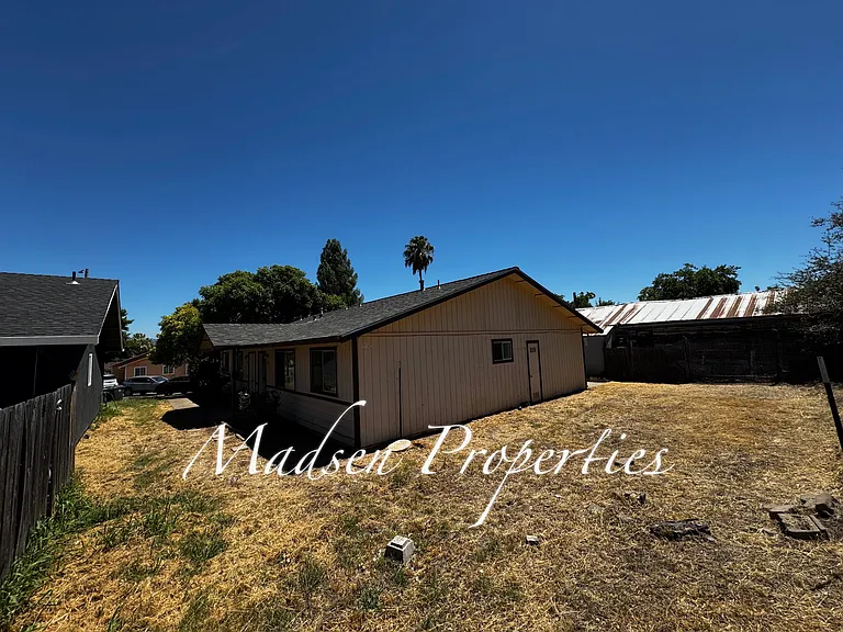 125 Casey Ct — Photo 23