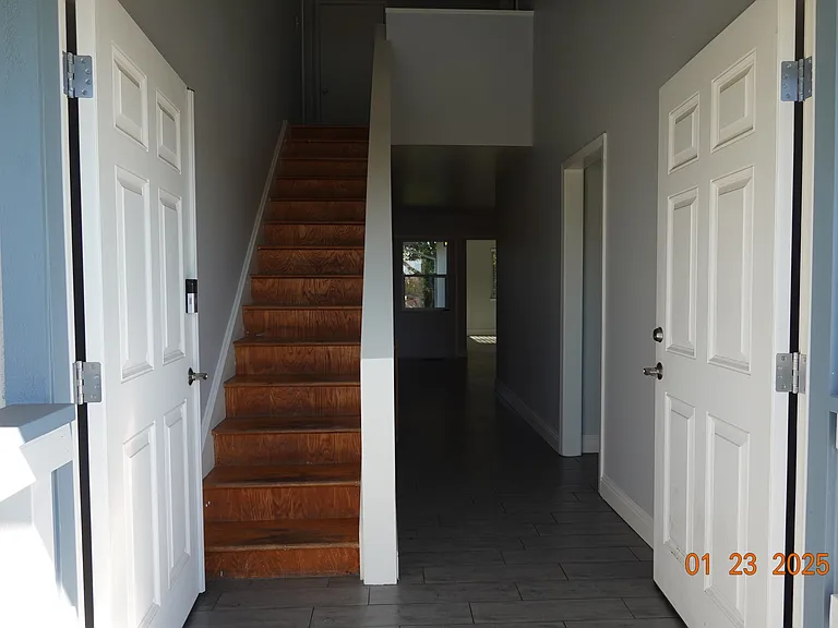 3801 Yellowstone Ct — Photo 2
