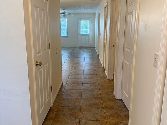2nd image of 151 Winter Chase Ln
