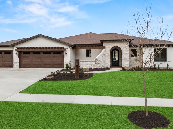 8646 Artemis Ln, Fort Wayne, IN 46825