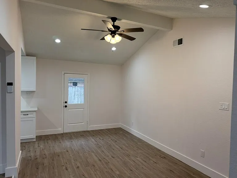 16814 Barcelona Dr — Photo 15