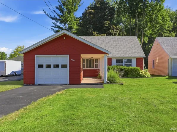 3635 Klemer Rd, North Tonawanda, NY 14120