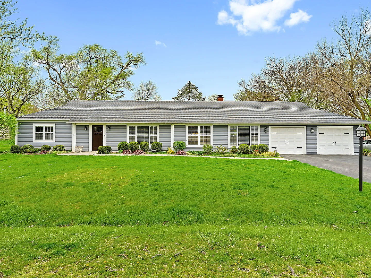5604 Laurel Ave photo 1