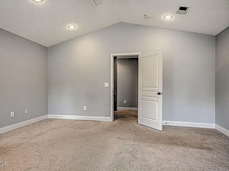 1092 Aberlea Valley Cir — Photo 18