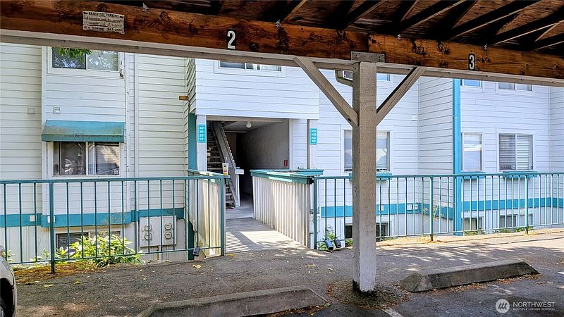 3rd image of 28610 16th Avenue S #102