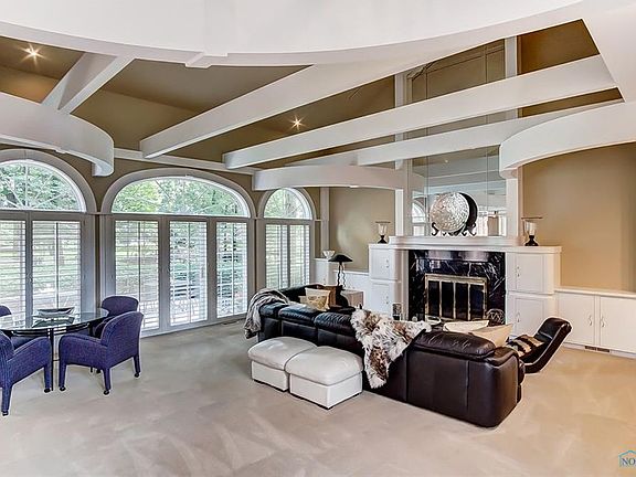4th image of 26196 Edinborough Cir