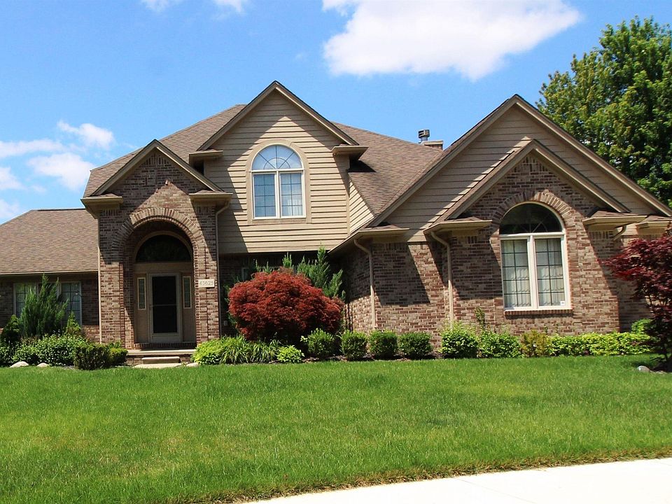 1st image of 43625 Buckthorn Ct