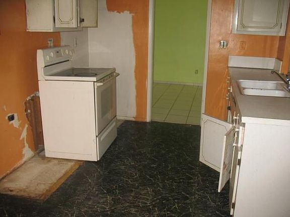 5th image of 4760 NW 41st Pl